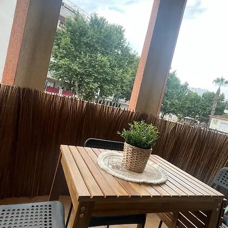 Joli Au Centre De Les Pins Апартаменти Жюан-ле-Пен